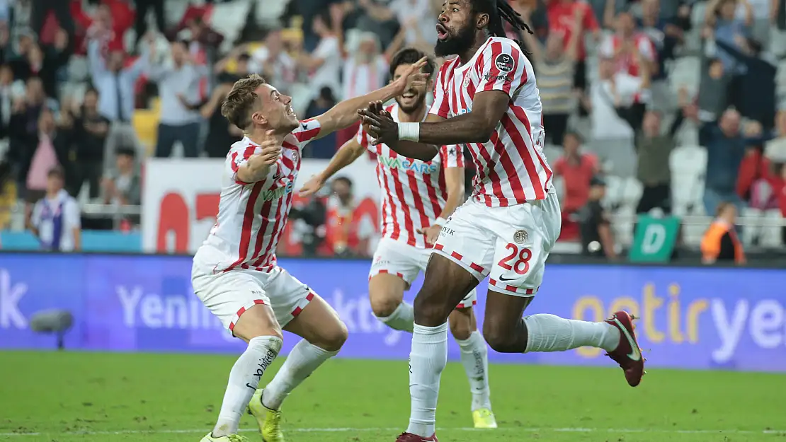 Antalyaspor nefes aldı: 2-1