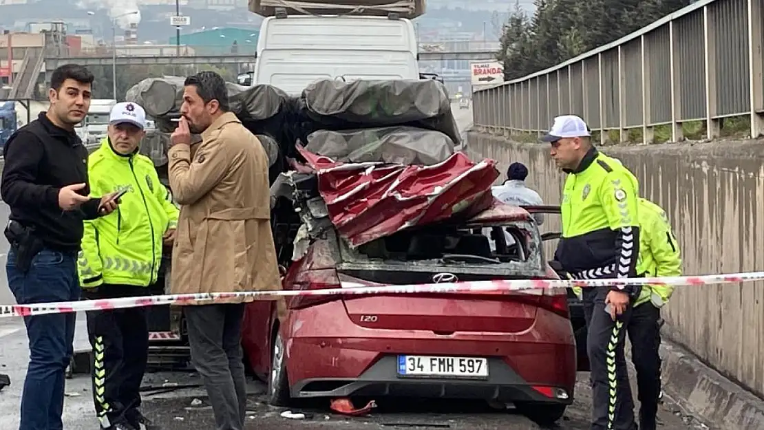 Aracı ile tıra arkadan çarptığı kazada hayatını kaybetti