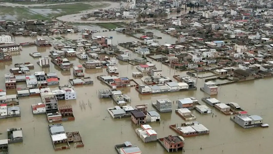 Aşırı hava olayları 195 bin can aldı!