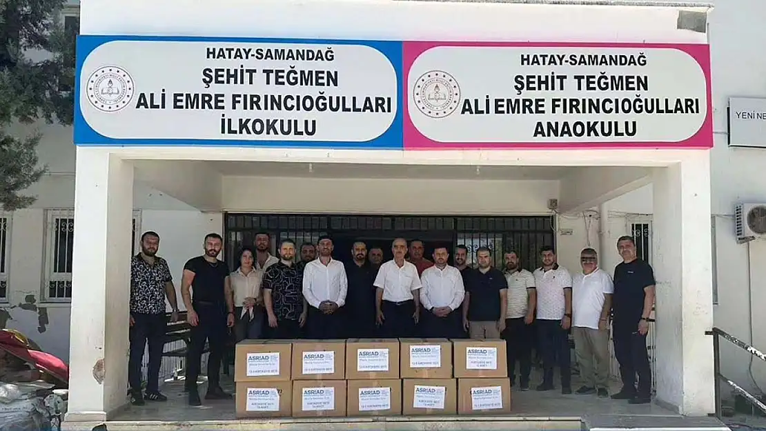 ASRİAD, Hatay'daki öğrencilere kırtasiye yardımı yaptı!