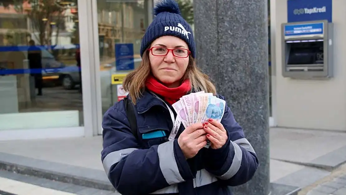 ATM önünde para buldu sonrası ise…