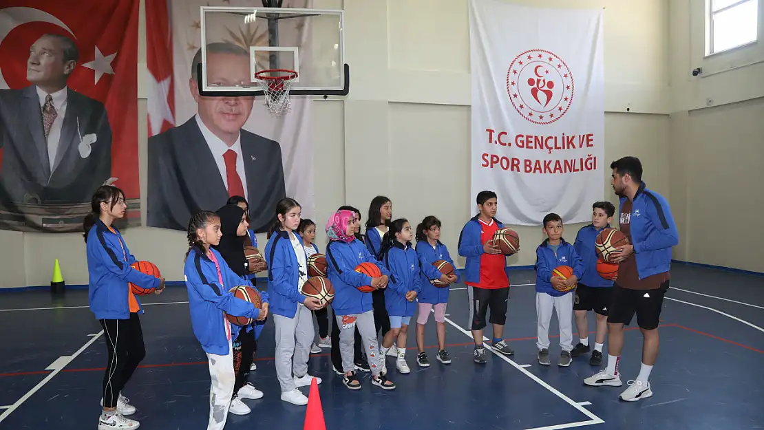 Başkan Altay: 28 ilçede yaz spor okullarına katılan öğrencilerimize başarılar diliyorum