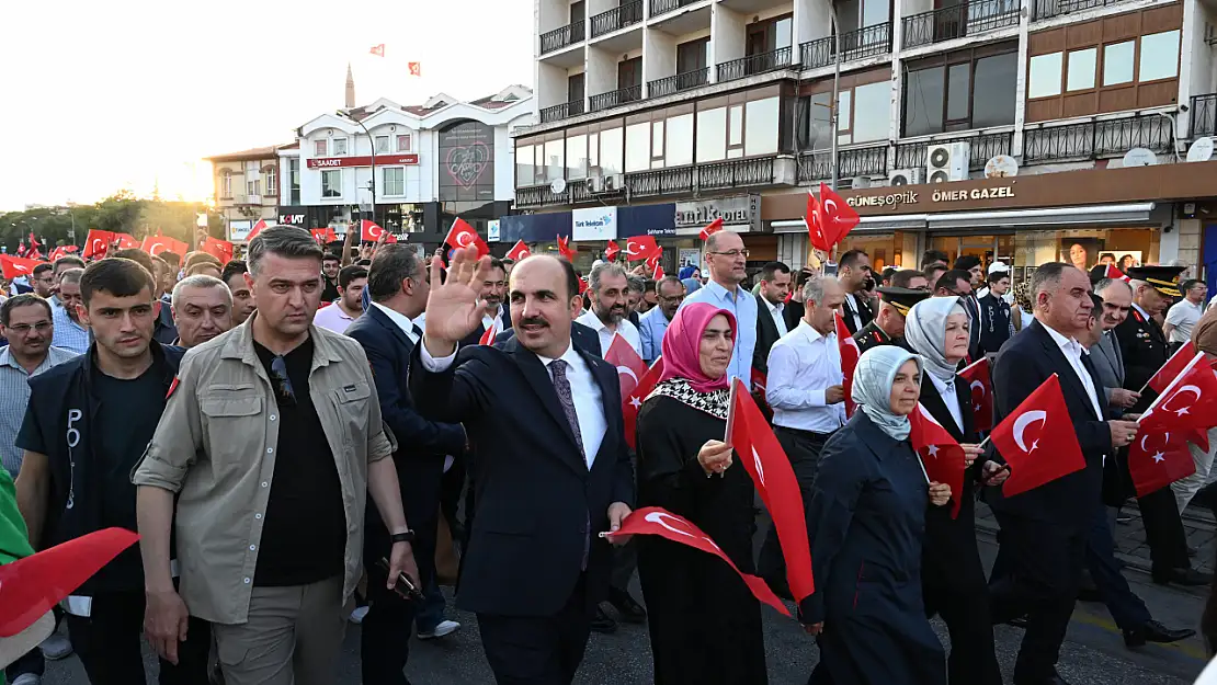 Başkan Altay: Bu toprakları esarete mahkum edilemeyeceğini bütün cihana 15 Temmuzda yeniden ispat ettik