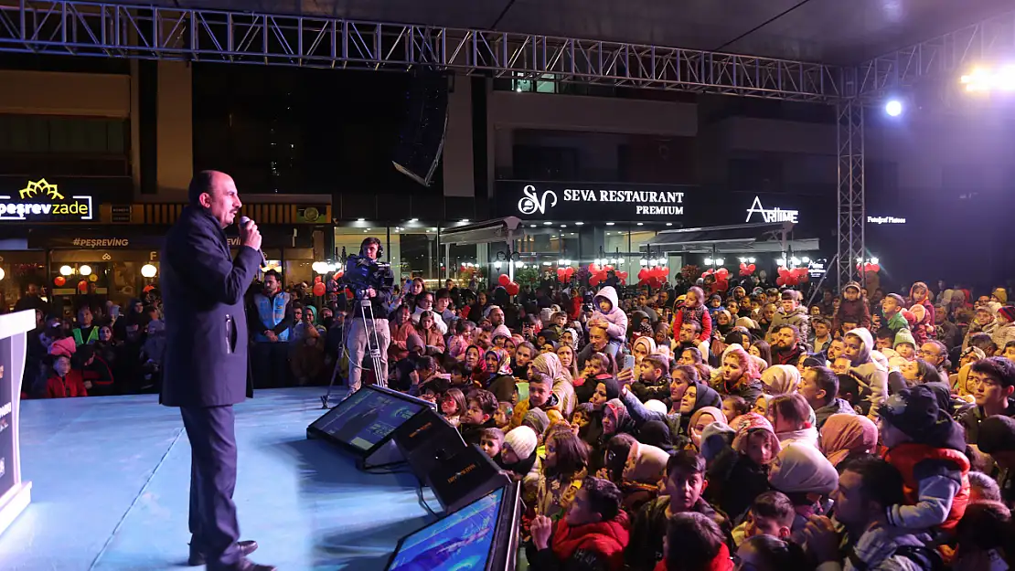 Başkan Altay: Çocuklarımızın Yüzü Gülsün Diye Gece Gündüz Çalışıyoruz