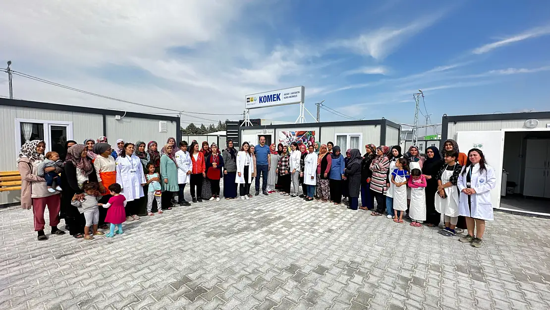 Başkan Altay'dan Hatay'da açılan Komek'e ziyaret