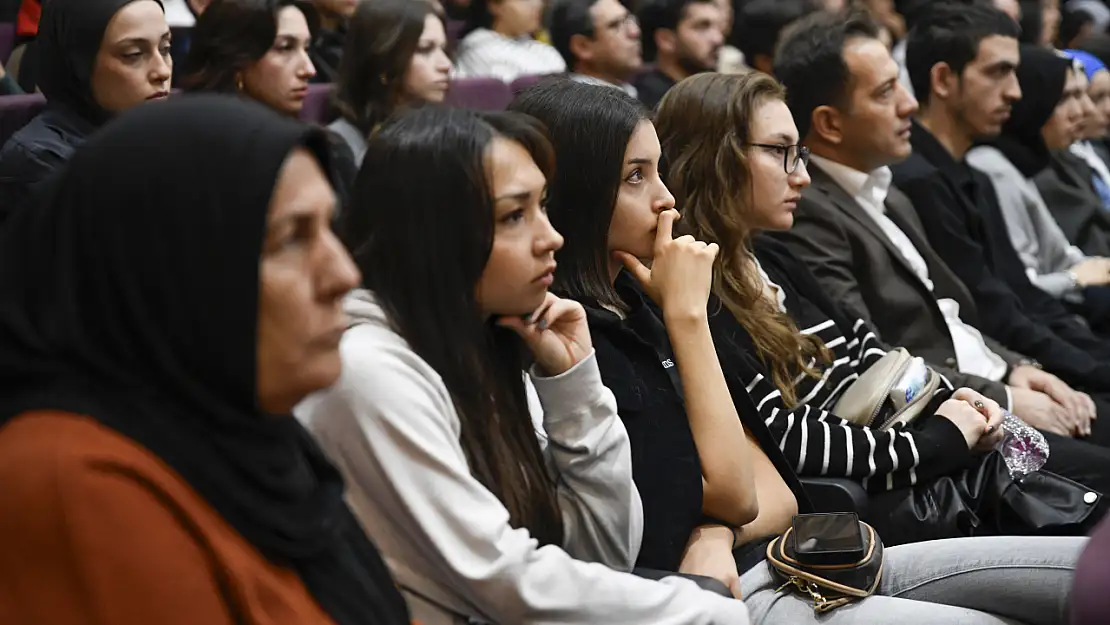 Başkan Altay KTÜN öğrencileriyle buluştu