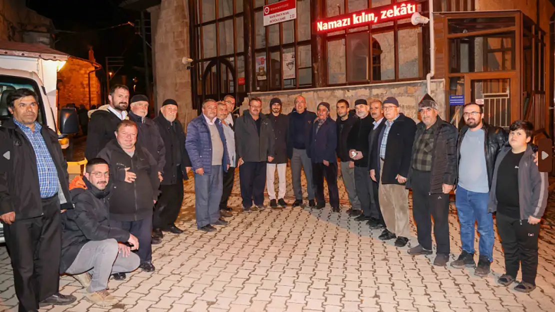 Başkan Kavuş iftar sonrası Kızılören sakinleri ile buluştu