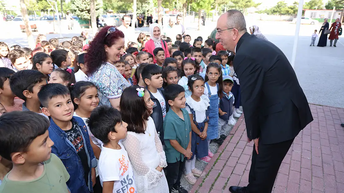 Başkan Kavuş, Öğrencilerin sevinçlerine ortak oldu