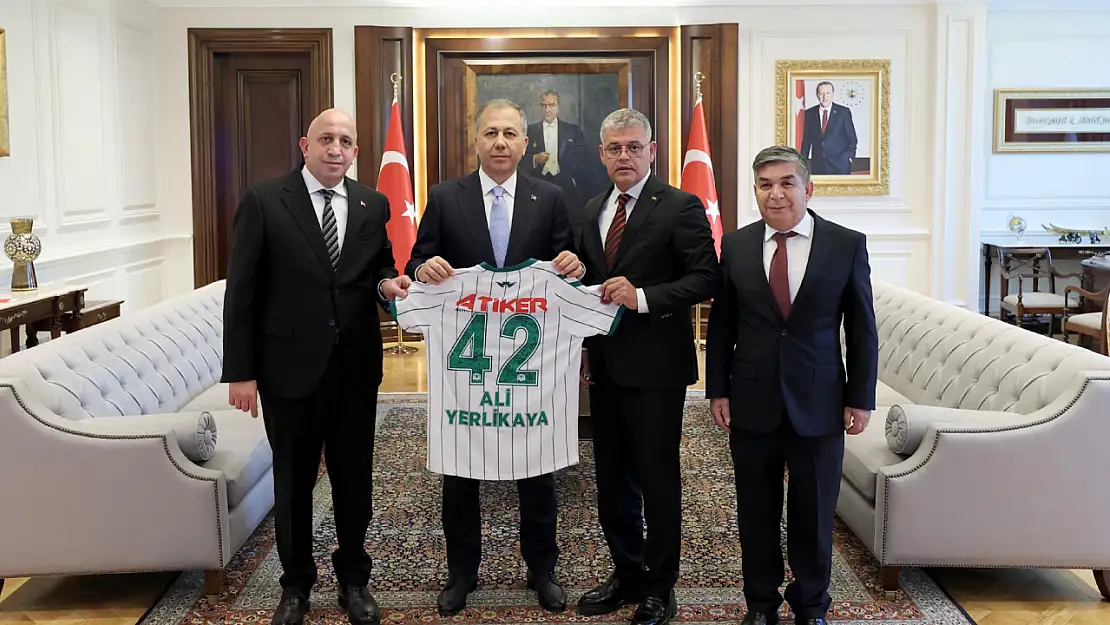 Konyaspor Başkanı Ömer Atiker'den İçişleri Bakanı Ali Yerlikaya'ya ziyaret