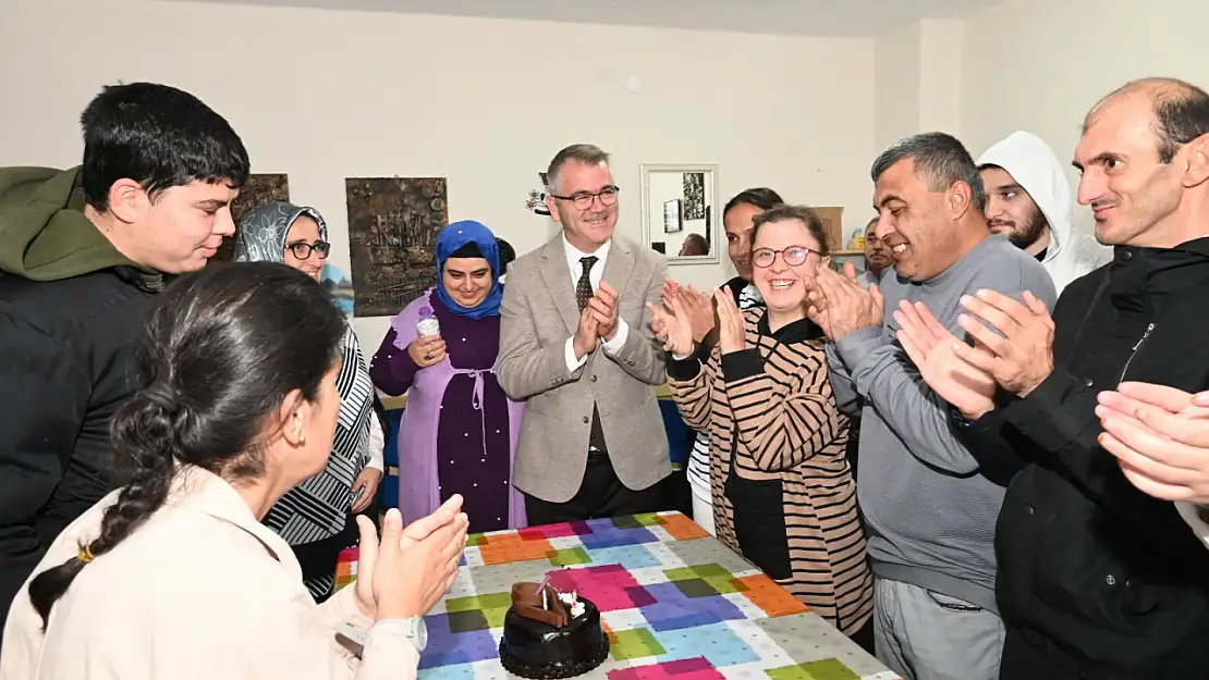 Başkan Ustaoğlu, engelli bireyleri unutmadı