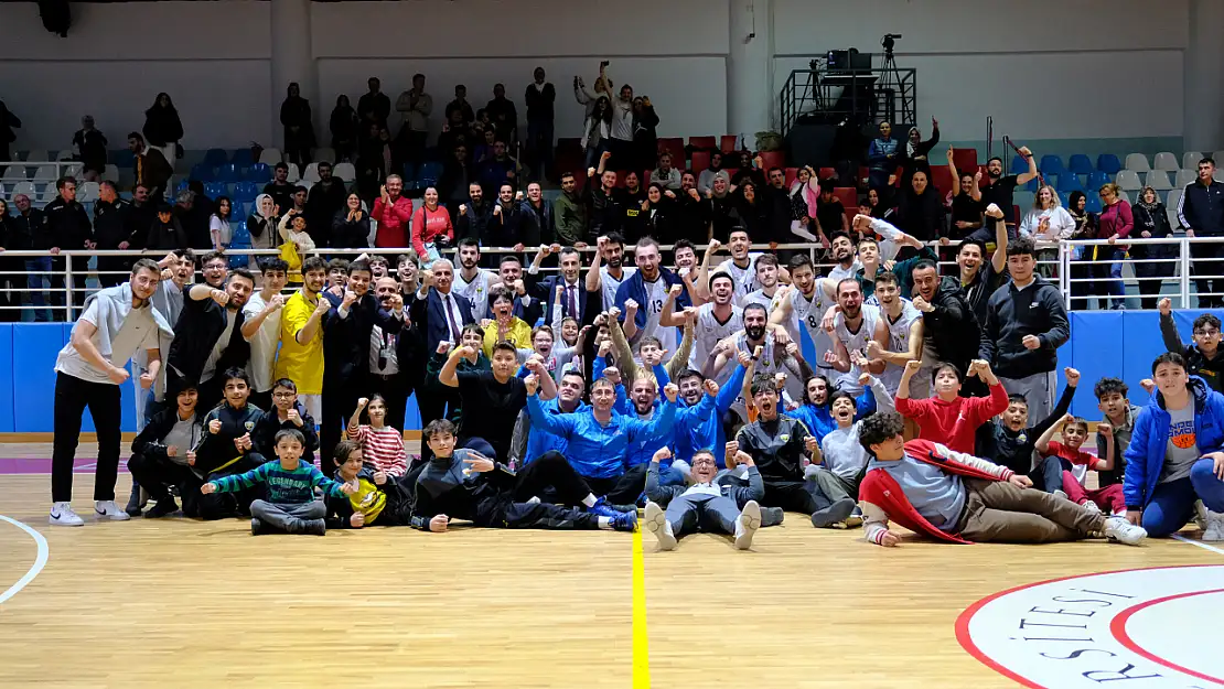 Basketbolda Play-Off Sevinci