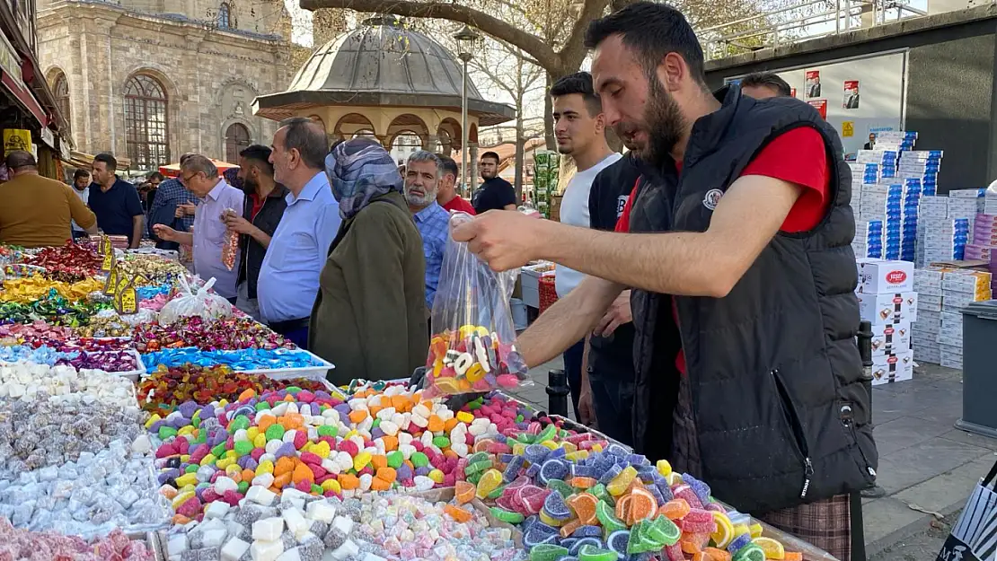 Bedesten'de bayram yoğunluğu yaşanıyor