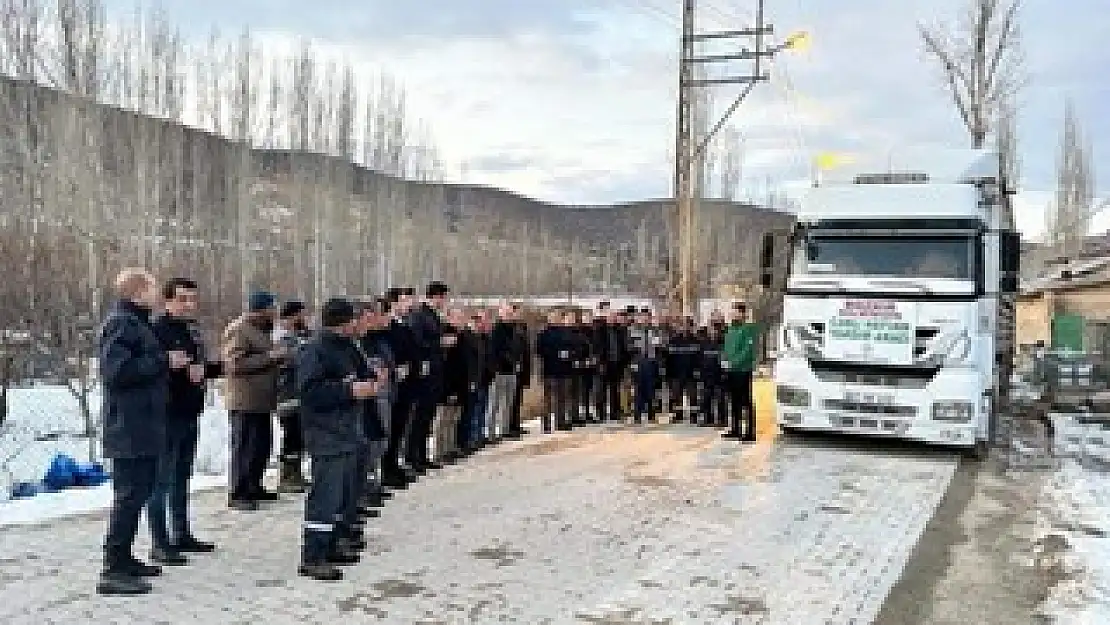 Bozkır'dan depremzedelere yardım