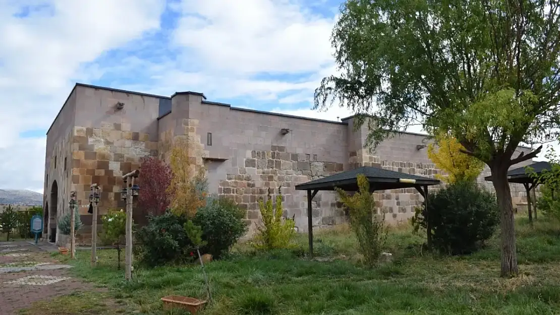 Bu tarihi hanı görmeden Konya'dan ayrılmayın! Kızılören Hanı hakkında bilmedikleriniz