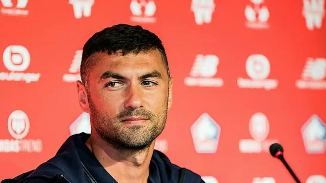 Burak Yılmaz Beşiktaş'a imza atıyor