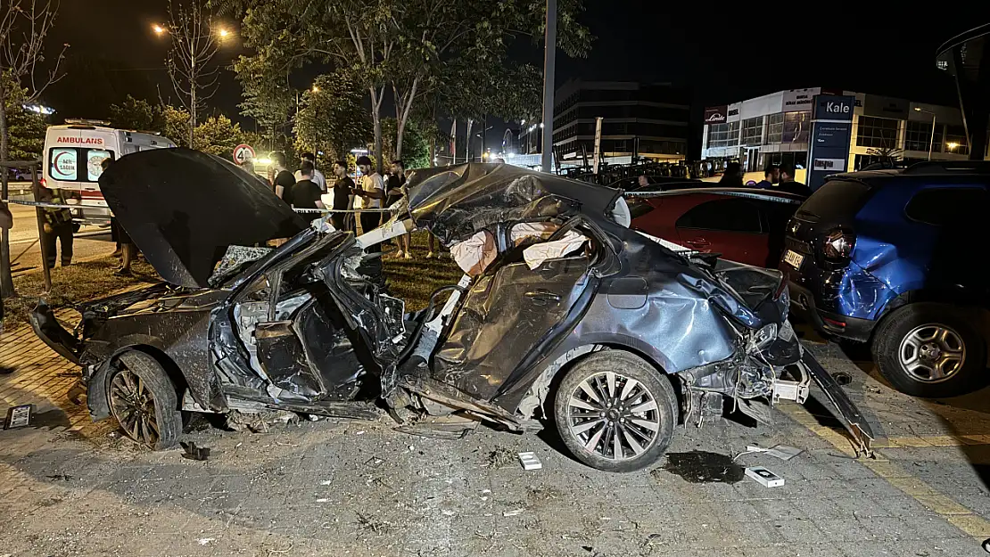 Bursa Nilüfer'de trafik kazası: 1 Ölü, 2 Yaralı