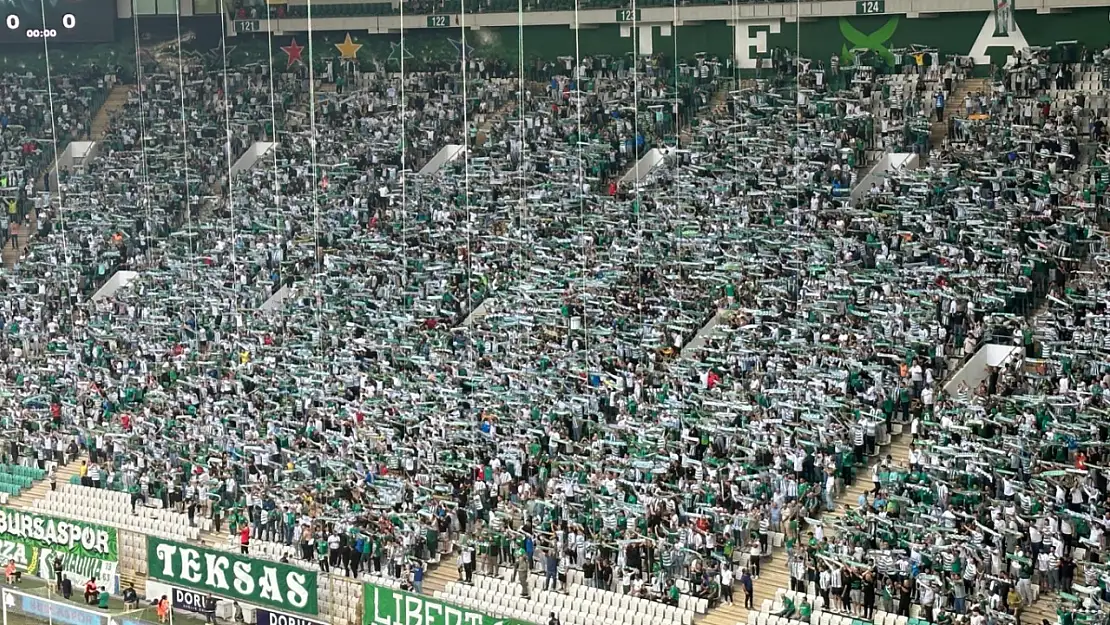 Bursaspor, Taraftar Rekoru ve Başarısıyla Göz Dolduruyor