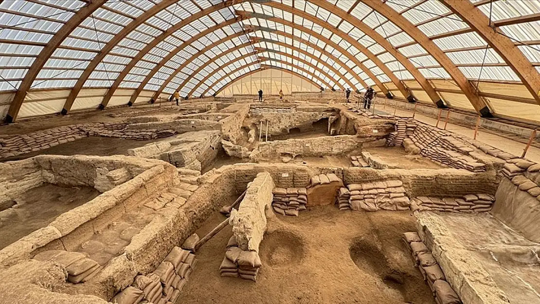 Çatalhöyük'te ziyaretçiler, 9 bin öncesine yolculuk yapıyor