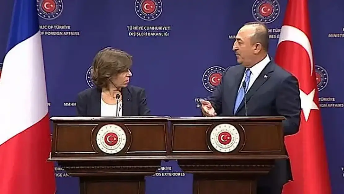 Çavuşoğlu'nda Fransız mevkidaşına çağrı: Tedbirlerin alınmasını bekliyoruz!