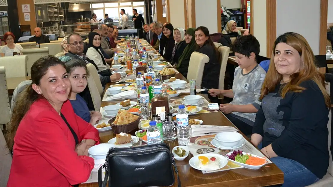 CHP Karatay, iftarda buluşturdu