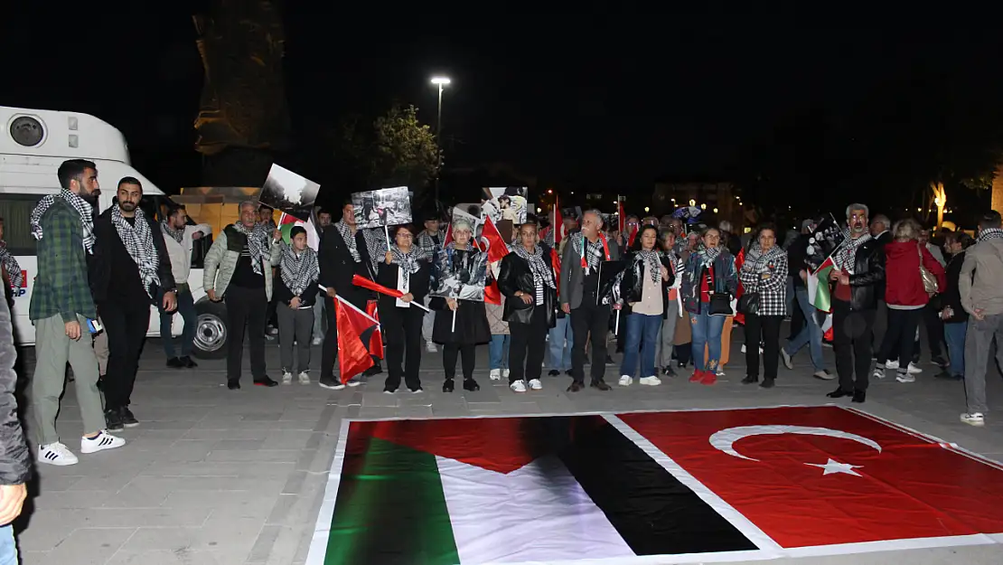 CHP Konya'da Gazze için yürüdü: 'Zulüm karşısında susan, dilsiz şeytandır!'