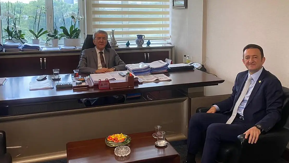 CHP Konya Milletvekili Barış Bektaş, TEKSİF Genel Başkanı Nazmi Irgat'ı ziyaret etti