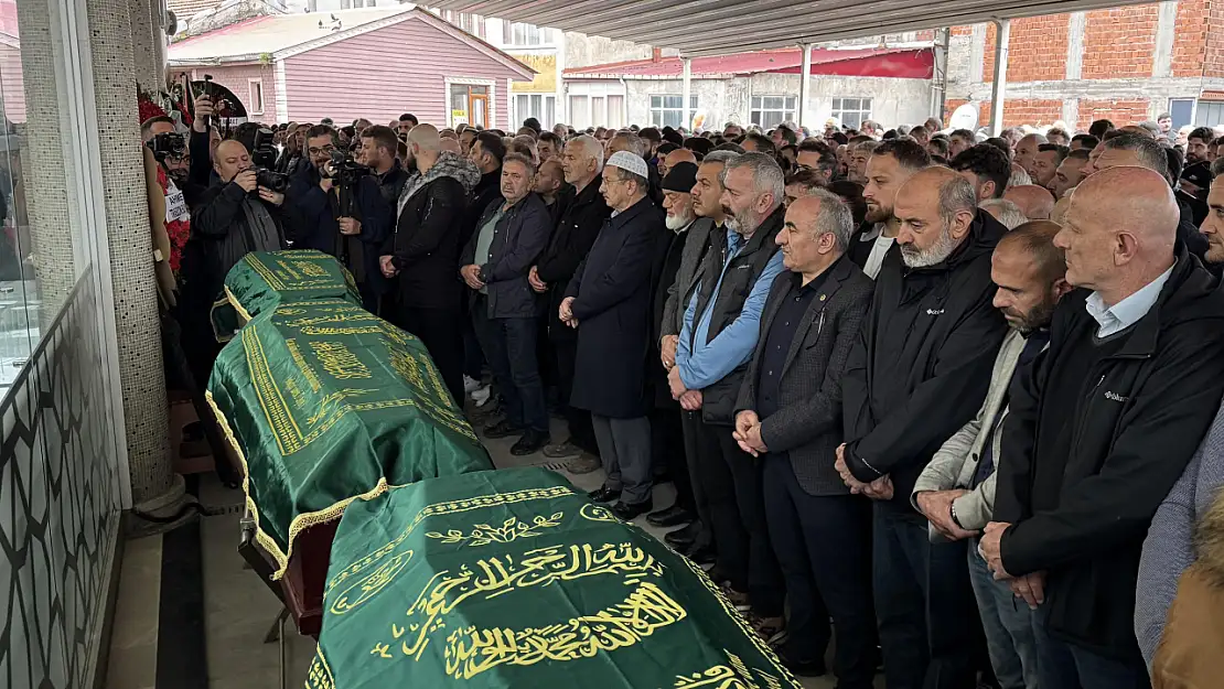 Çıkan yangında hayatını kaybeden üç kız kardeş son yolculuğuna uğurlandı