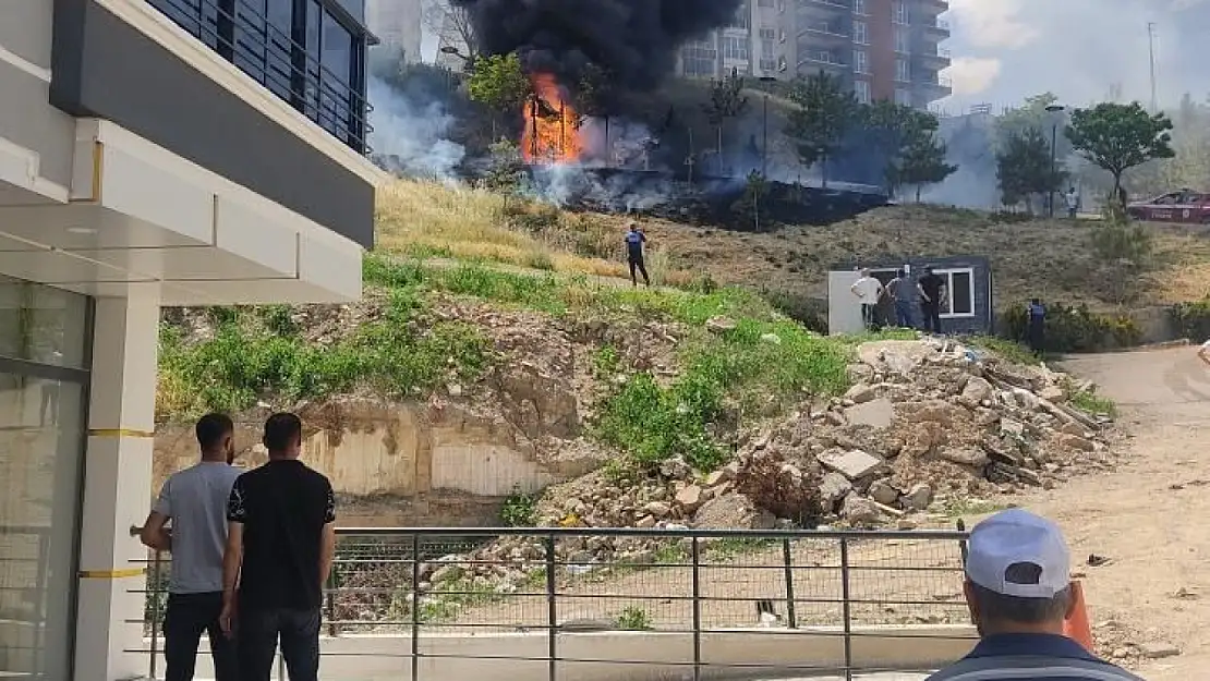 Çocuk parkında yangın paniği