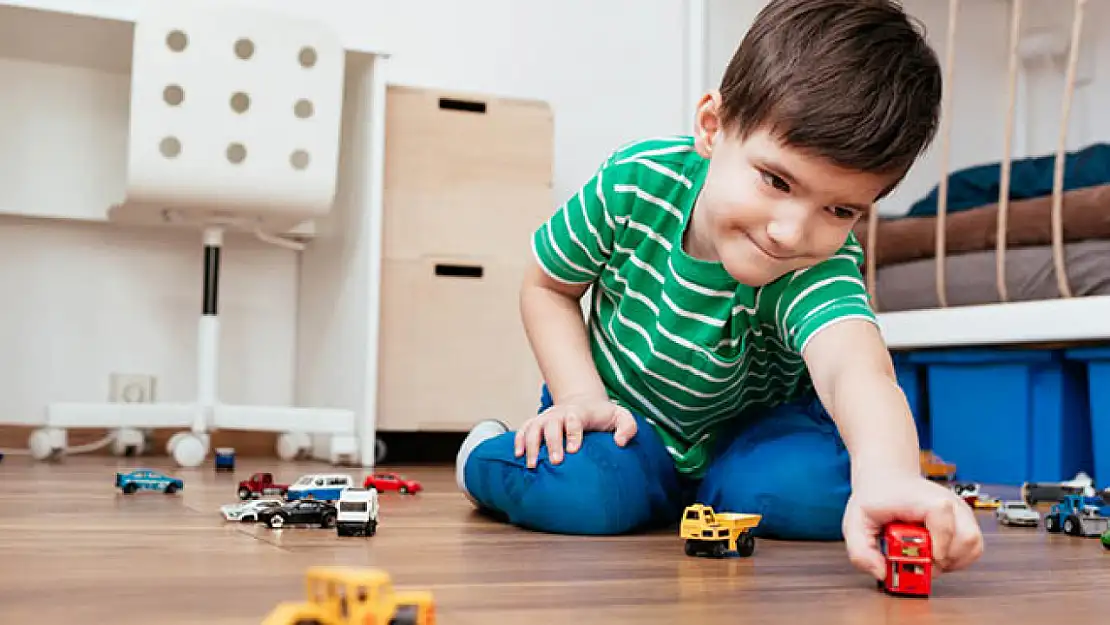 Çocuklarda otizmin belirtileri nelerdir?