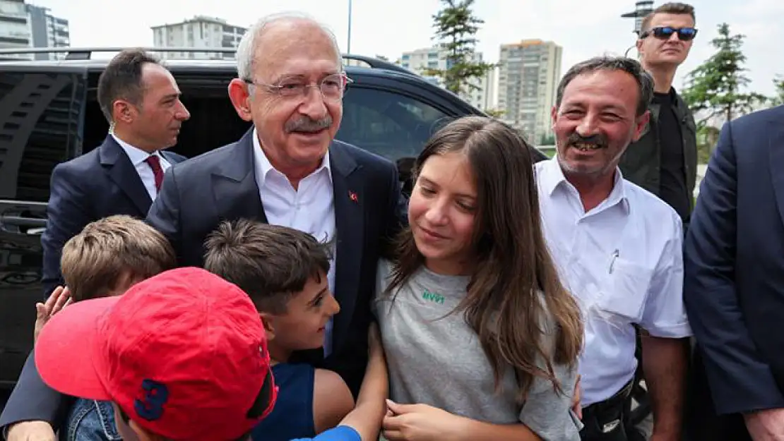 Cumhurbaşkanlığı seçimlerinden yenilgi ile ayrılan CHP Lideri ilk ziyaretini gerçekleştirdi