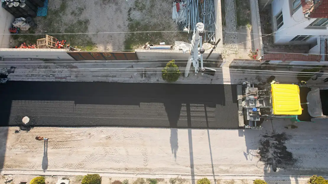 Çumra'da Şeyh Şamil Caddesi'ndeki Sıcak Asfalt Çalışmaları Tamamlandı