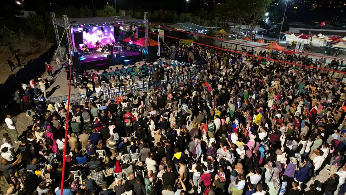 Çumralılar Tarım ve Hayvancılık Bayramı Konserleri İle Eğlendi