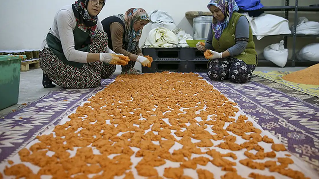 Dededen kalma evini restore etti, üretim merkezi haline getirdi! Yılda 2,5 ton sipariş alıyor...