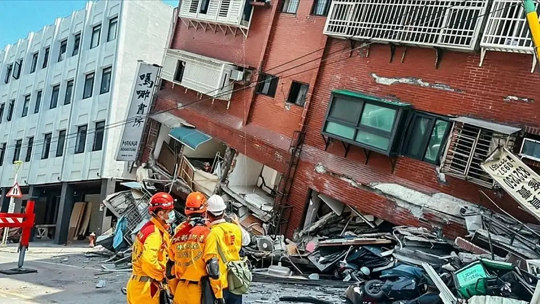 Depremde ölü sayısı yükseliyor!