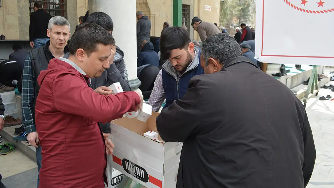 Depremlerde yaşamını yitirenler için Konya'da mevlüt okundu