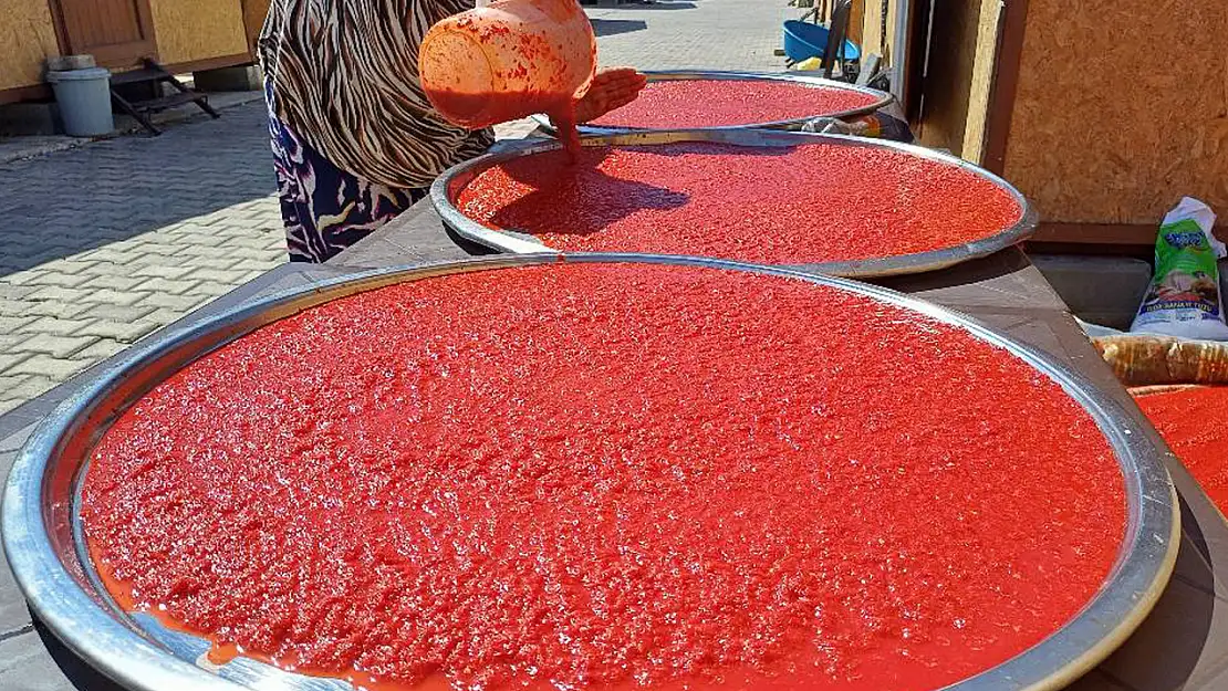 Depremzede kadınların kışlık hazırlıkları başladı!