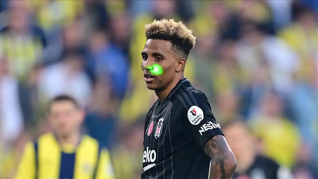 Derbide lazer skandalı: Taraftara spordan men cezası