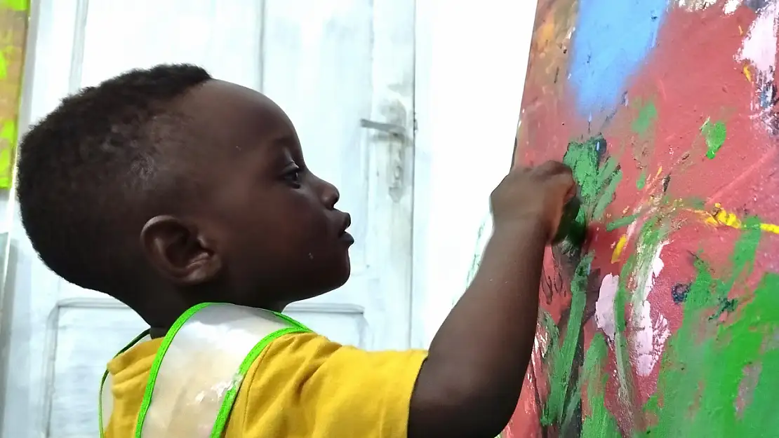 Dünyanın en genç ressamı Ace-Liam Nana Sam Ankrah, Guinness Rekorlar Kitabı'na girdi