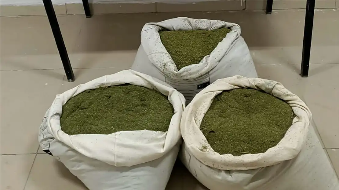 Elazığ'da tırda 17 kilo 650 gram esrar ele geçirildi