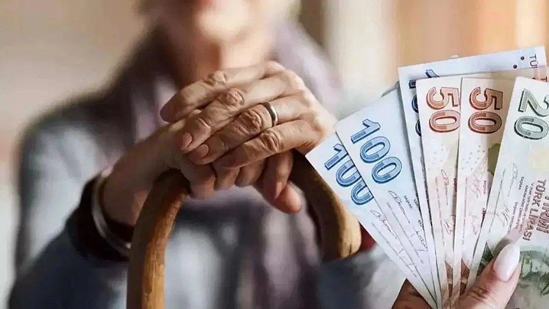 Emeklilere bayram müjdesi: 4 Bin TL ikramiye ödemeleri başladı!