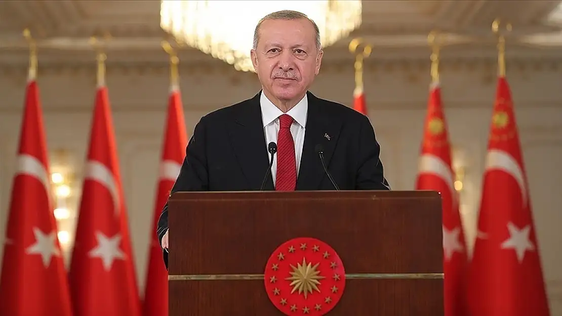 Erdoğan: 15 Temmuz gecesi Türkiye'nin asla esir edilemeyeceğini gösterdik