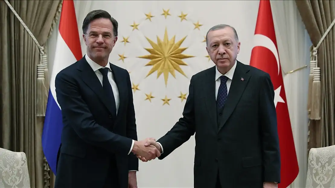 Erdoğan-Rutte telefon görüşmesinde Kur'an-ı Kerim'e yönelik provokatif eylemler ele alındı