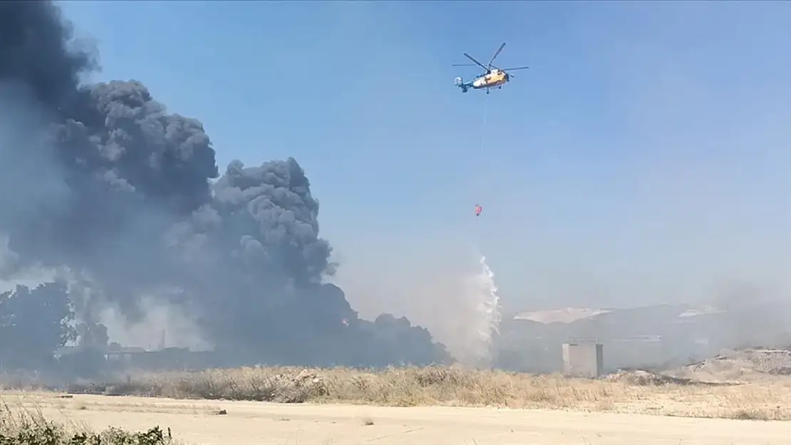 Eski kağıt fabrikasında yangın!