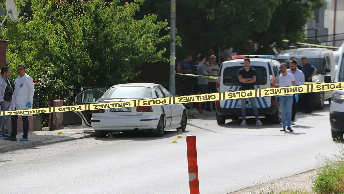 Eskişehir'de silahla vurulan kadın ve oğlu hayatını kaybetti