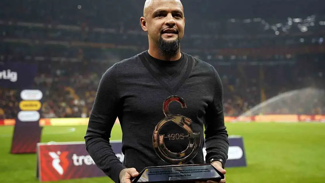 Felipe Melo futbol kariyerine nokta koydu