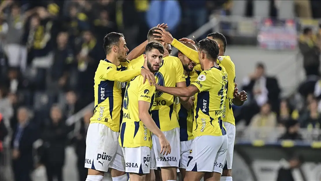 Fenerbahçe 3 puanı 2 golle aldı!