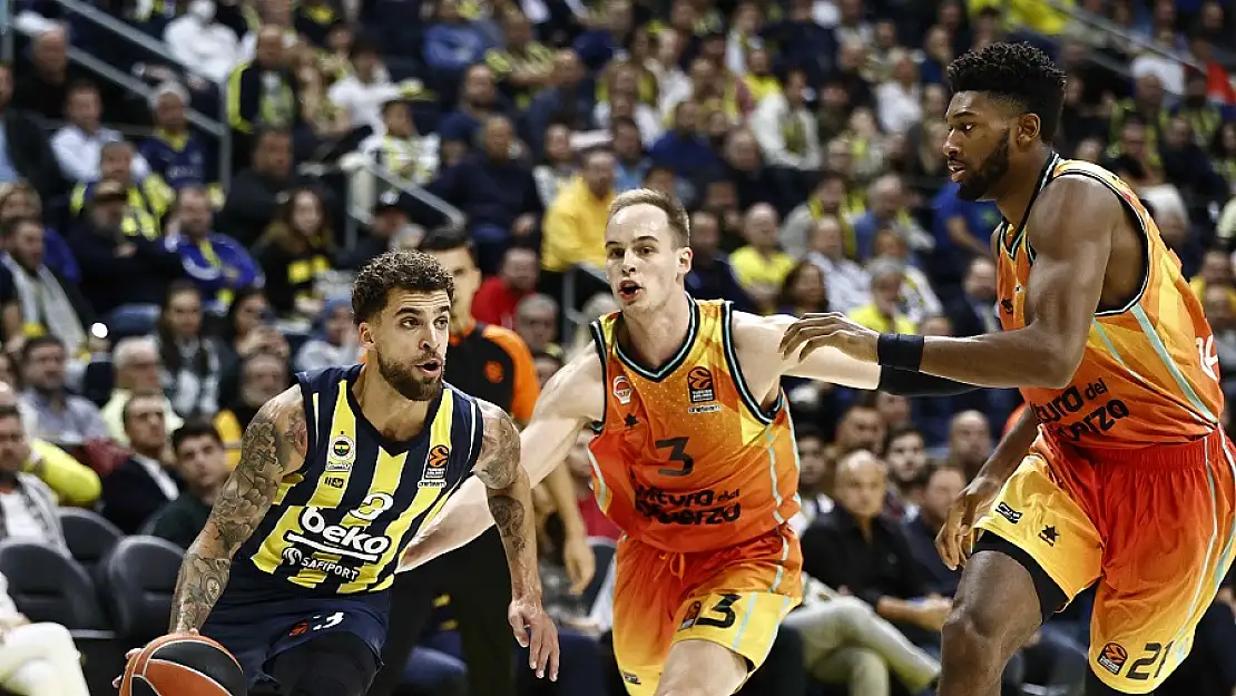 Fenerbahçe Beko, 4. maçında 4. galibiyetini aldı