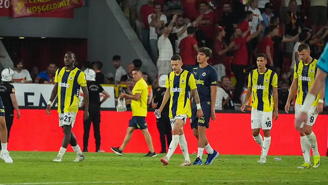 Fenerbahçe'de zorlu maçın kamp kadrosu belli oldu!