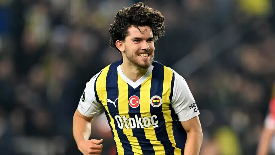 Fenerbahçe'den Ferdi Kadıoğlu için Premier Lig Devine yüksek Bonservis talebi!