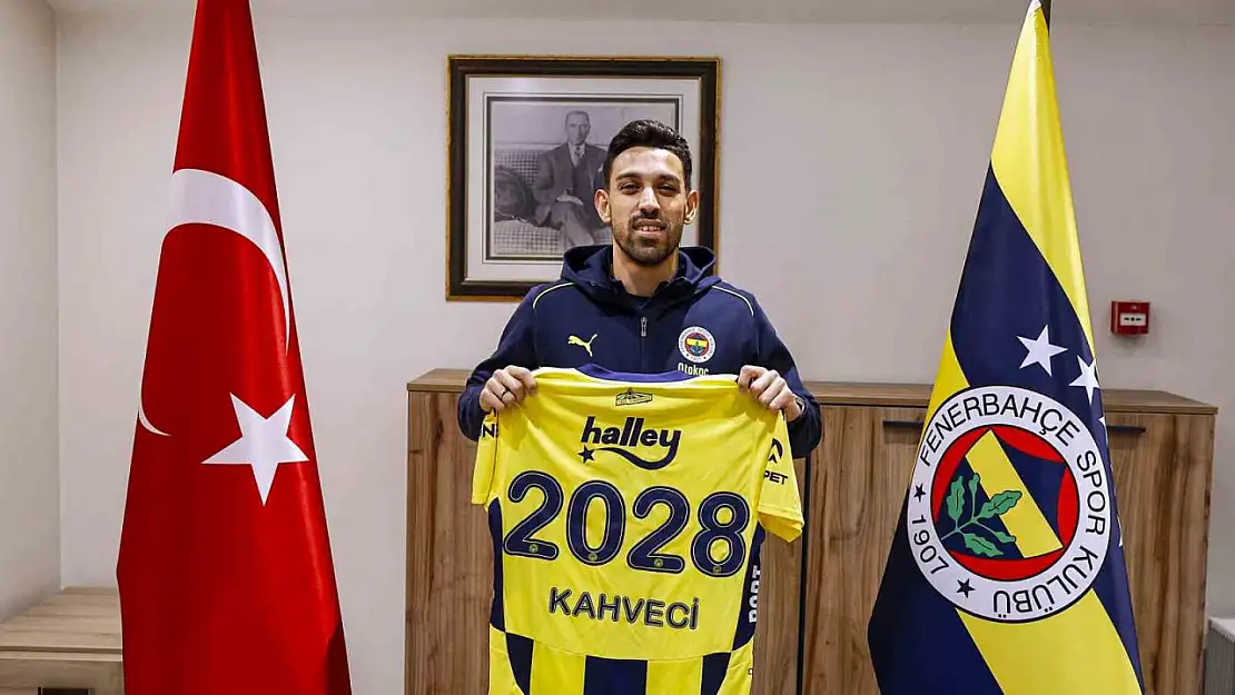 Fenerbahçe, İrfan Can Kahveci ile sözleşme yeniledi